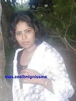 14P Aunty doing nude pic,for  money