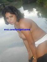 14P Aunty doing nude pic,for  money