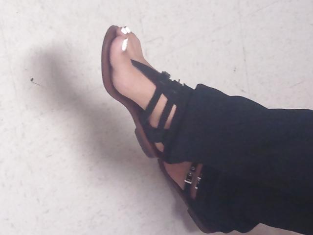 25P Sexy Coworkers Feet