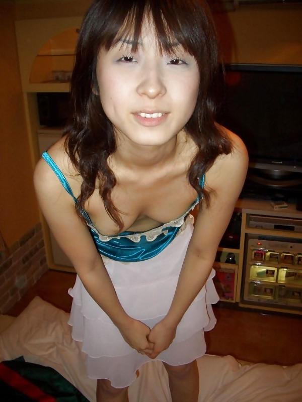 10P Cute Korean girl with small breasts