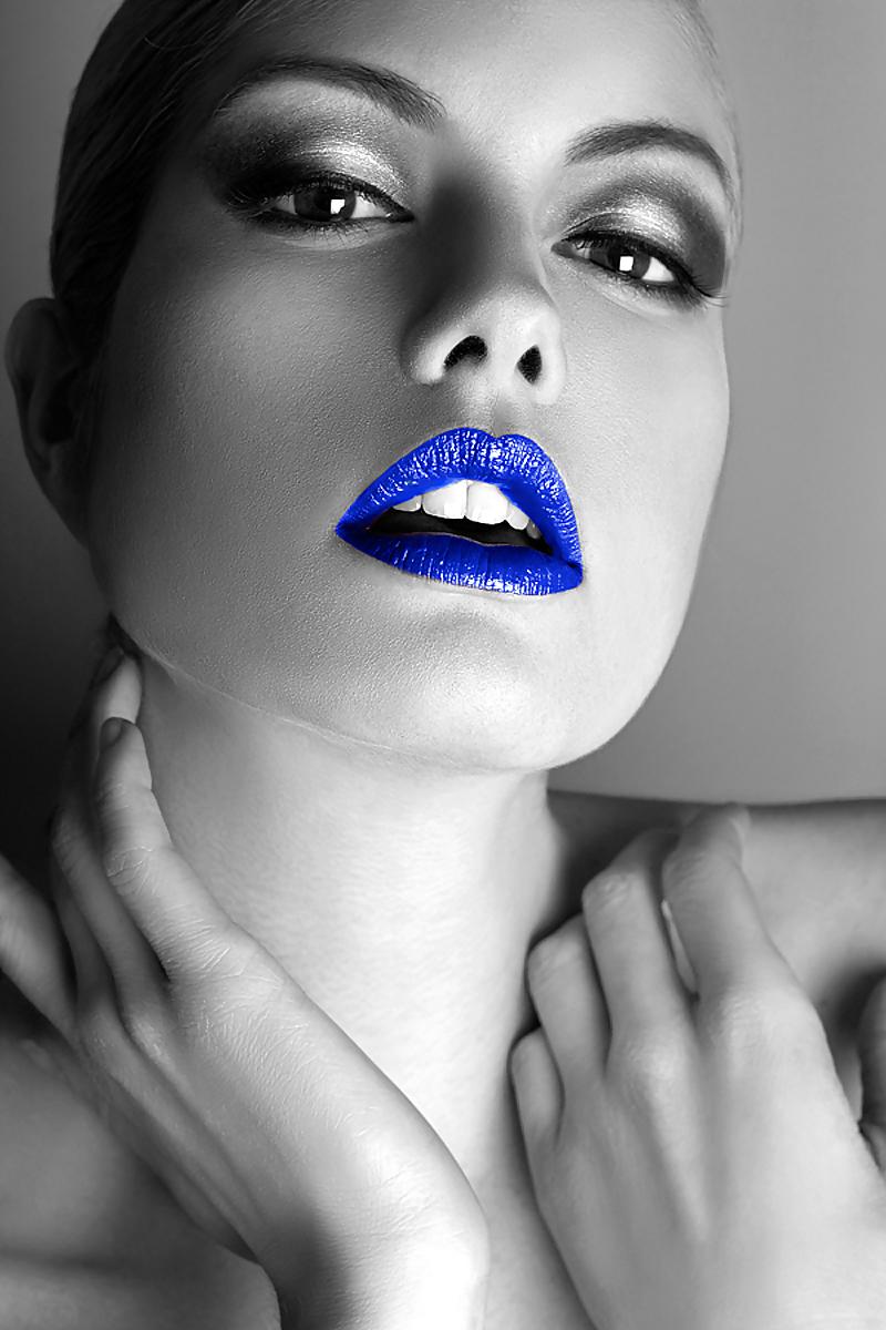 11P Artistic color