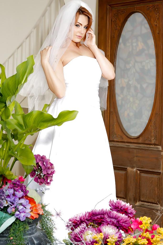 16P Slutty brunette bride Dahlia Sky showing off her trimmed bush