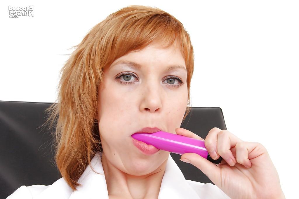 15P Fetish babe Electra Angels wants to play in dirty obsessed nurse game
