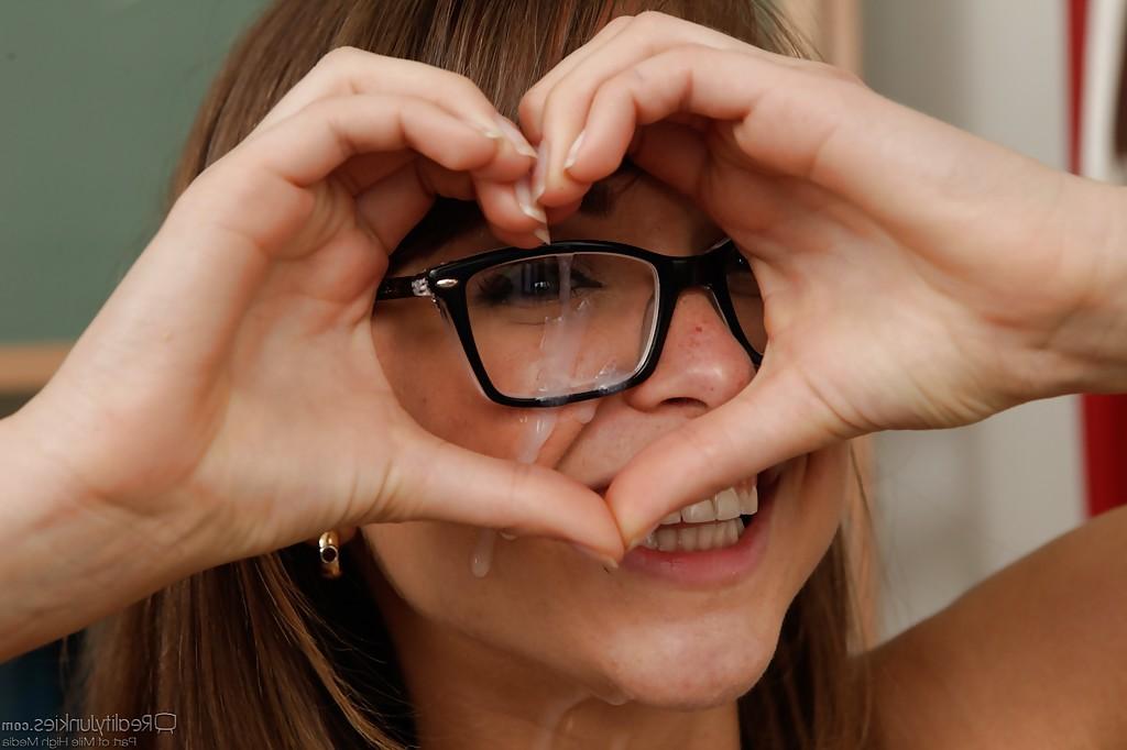 16P Pretty schoolgirl Riley Reid gets fucked hardcore and facialized
