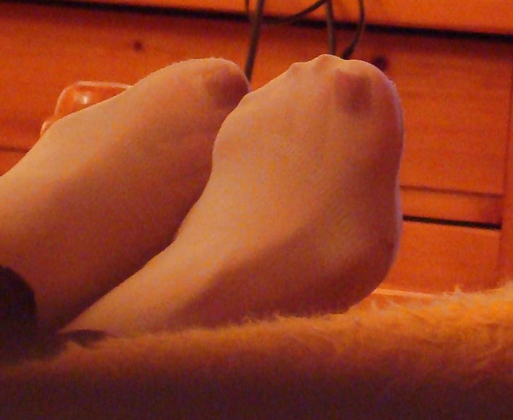 7P My mothers nylon feet-soles