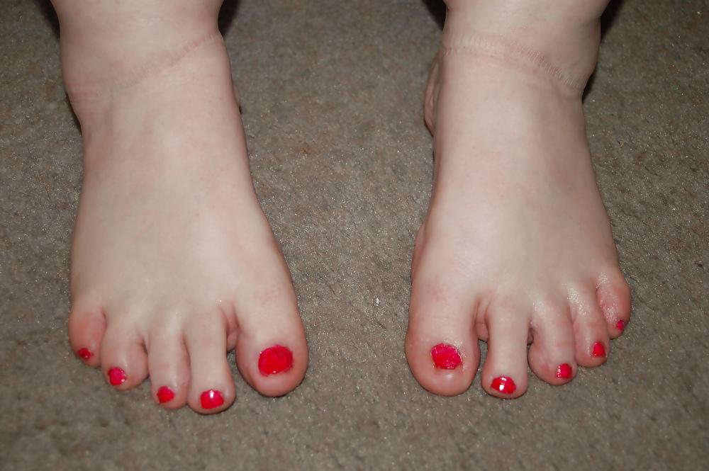 13P Ms Red White and Beautiful (feet)