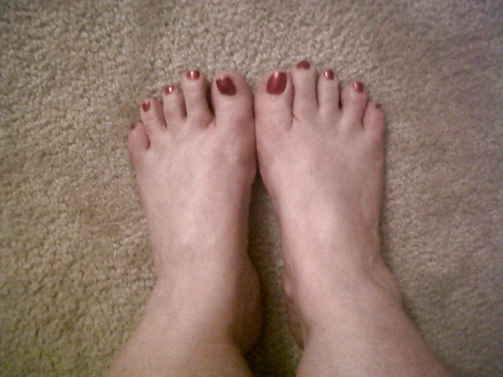 13P Ms Red White and Beautiful (feet)