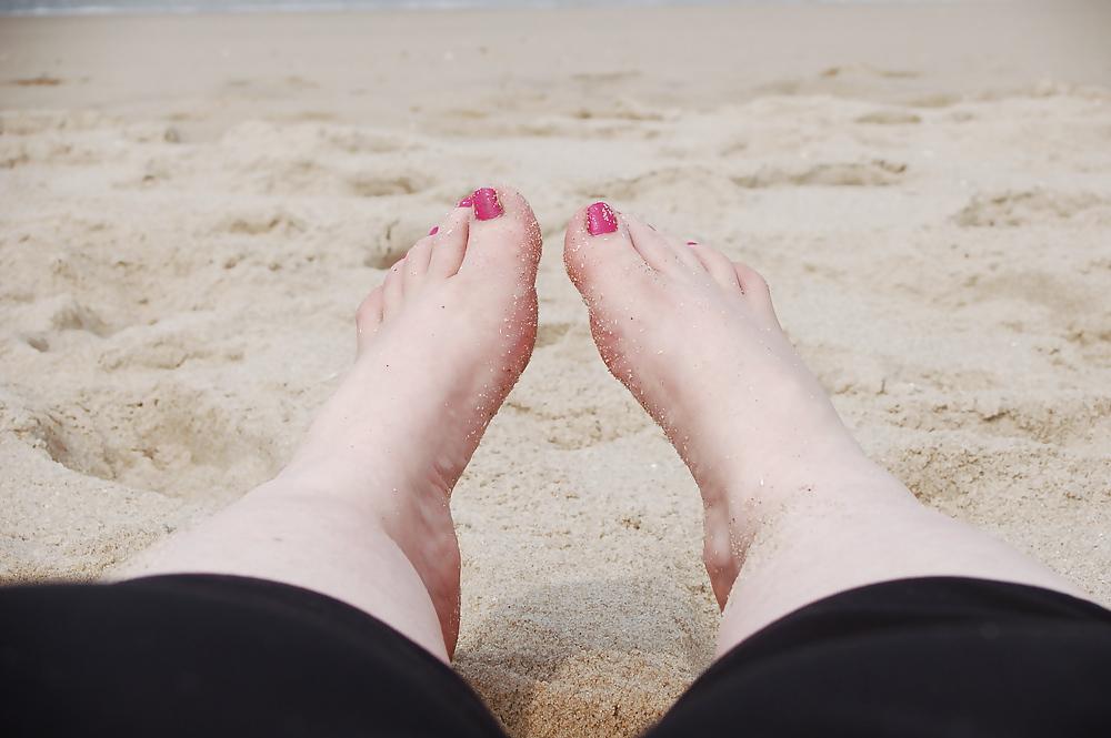 13P Ms Red White and Beautiful (feet)
