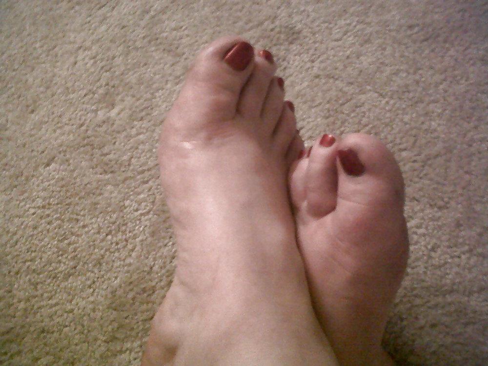 13P Ms Red White and Beautiful (feet)