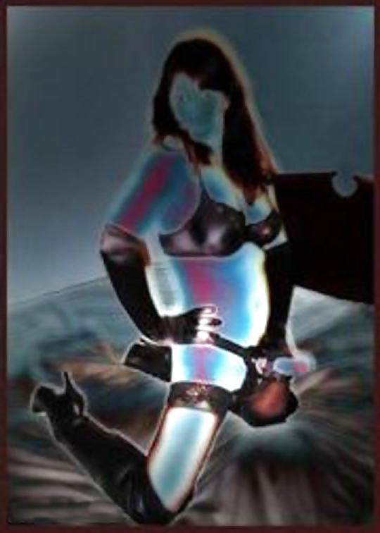 16P Strapon Art N Toons
