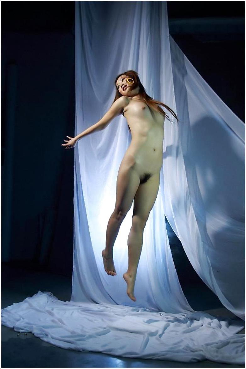 8P Chinese girl body art