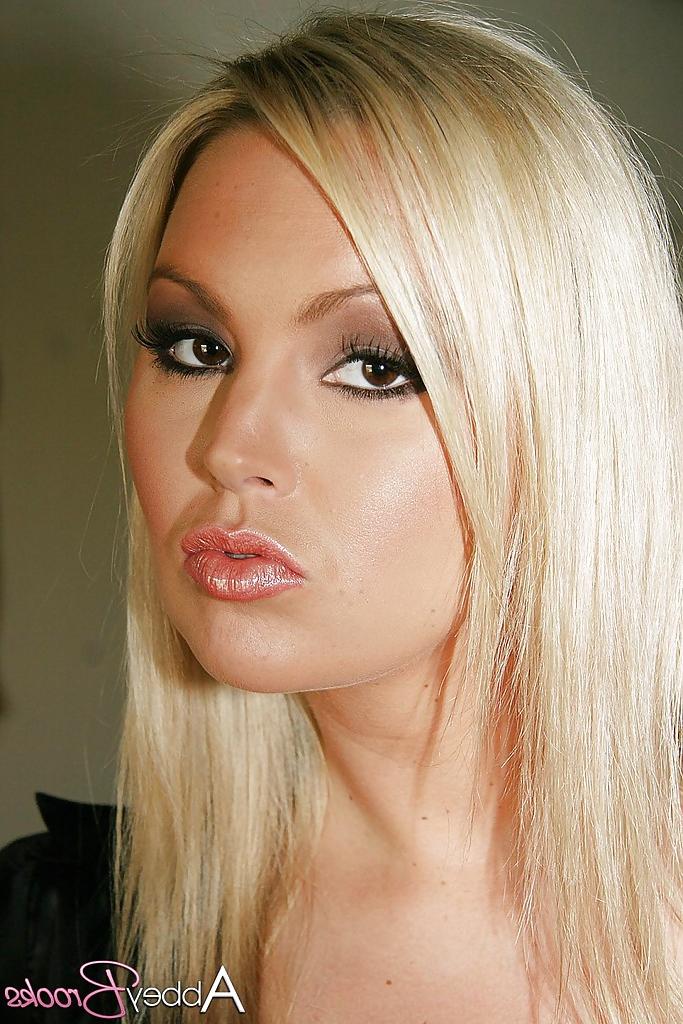 16P Blonde babe Abbey Brooks exposing large all natural pornstar juggs