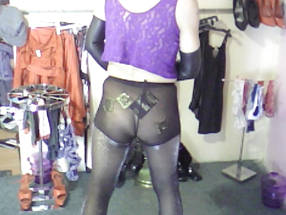 21P Condom play