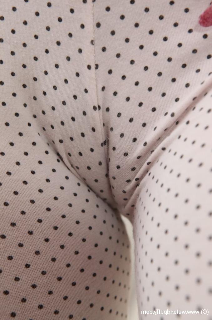 16P Close up posing action from an astounding teen babe DreamB Baby