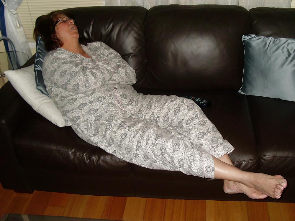 4P Ugly wife and feet