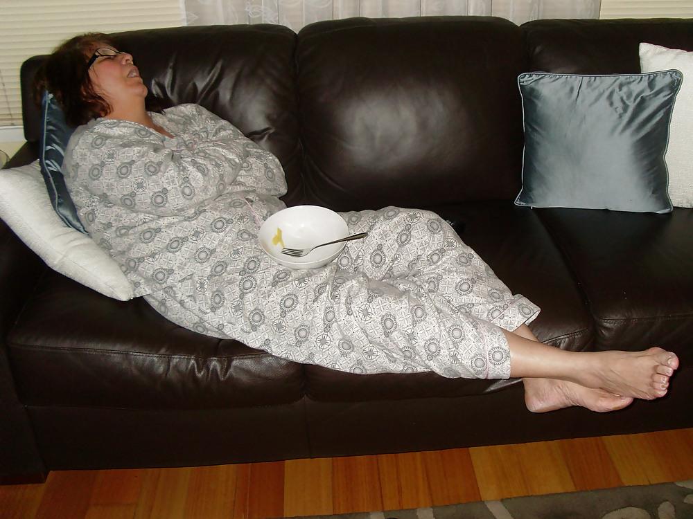 4P Ugly wife and feet