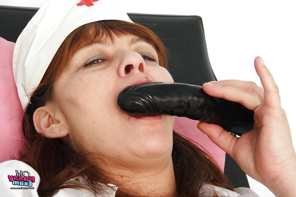 16P Filthy mature plumper in nurse uniform toying her shaved gloryhole