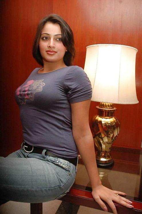 17P Indian Bitch