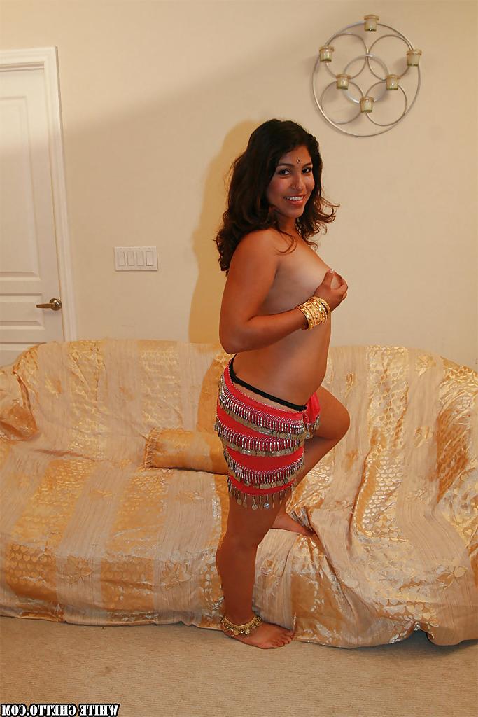14P CHubby indian chick uncovering her nice jugs and shaggy pussy