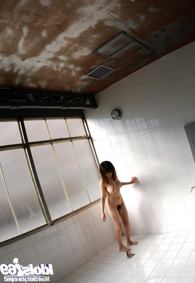 16P Curvy asian babe Sakura Shiratori slipping off her lingerie