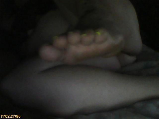 11P Bbw ass and feet