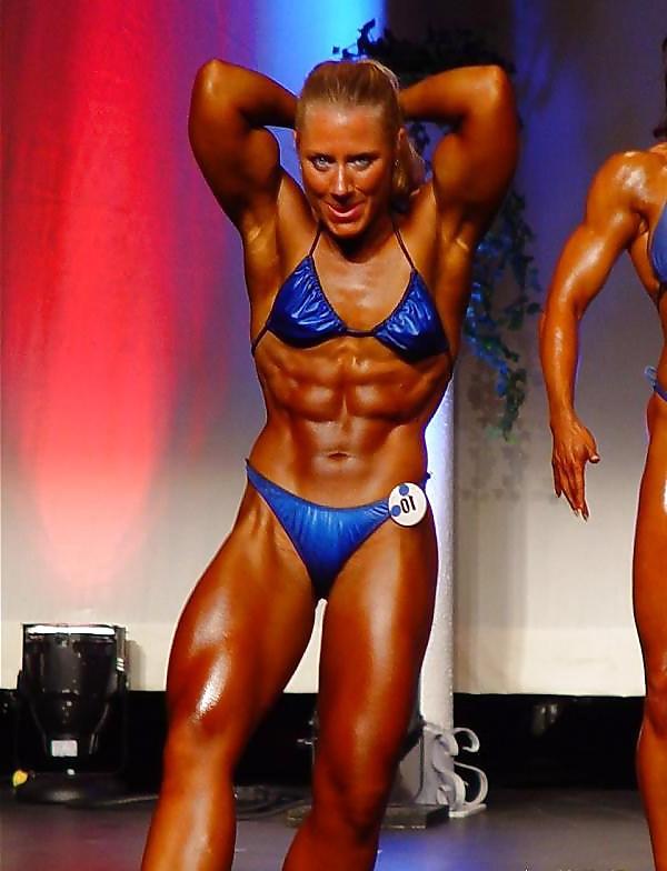25P Sexy Female Muscle 7