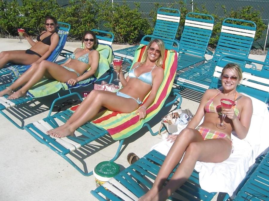 25P Playas Bikinis Tangas Topless Fotos