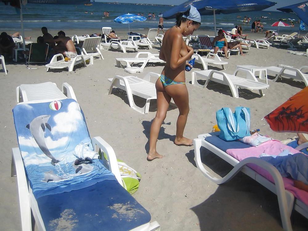25P Playas Bikinis Tangas Topless Fotos 4