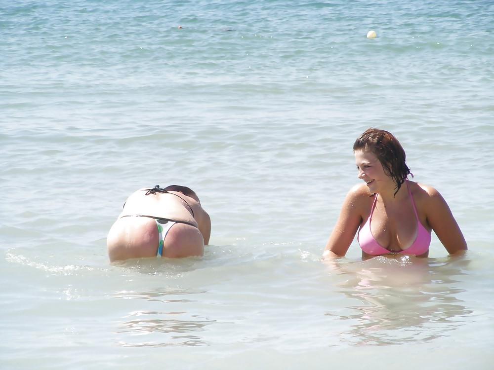 25P Playas Bikinis Tangas Topless Fotos 4
