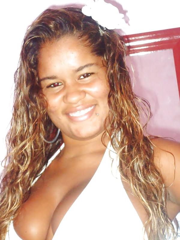 25P Hot Brazilian Bitch - Bruniela 