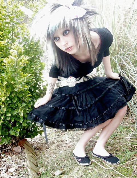 19P Cute emo (non porn)