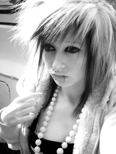 19P Cute emo (non porn)