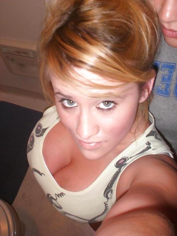 14P Nude & Kinky Girlfriends 