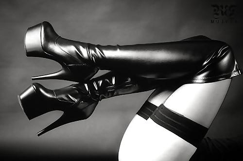25P Cocks, babes, cum and CD - Art when in Black and White