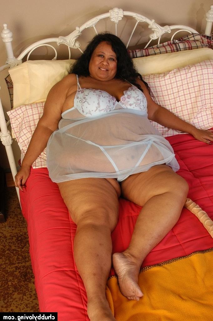 16P Mature Latina SSBBW Debrina licking nipples on enormous saggy breasts