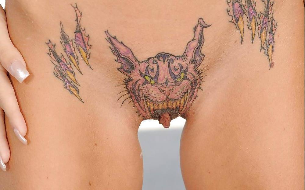25P Moshe Loves Pussy Art