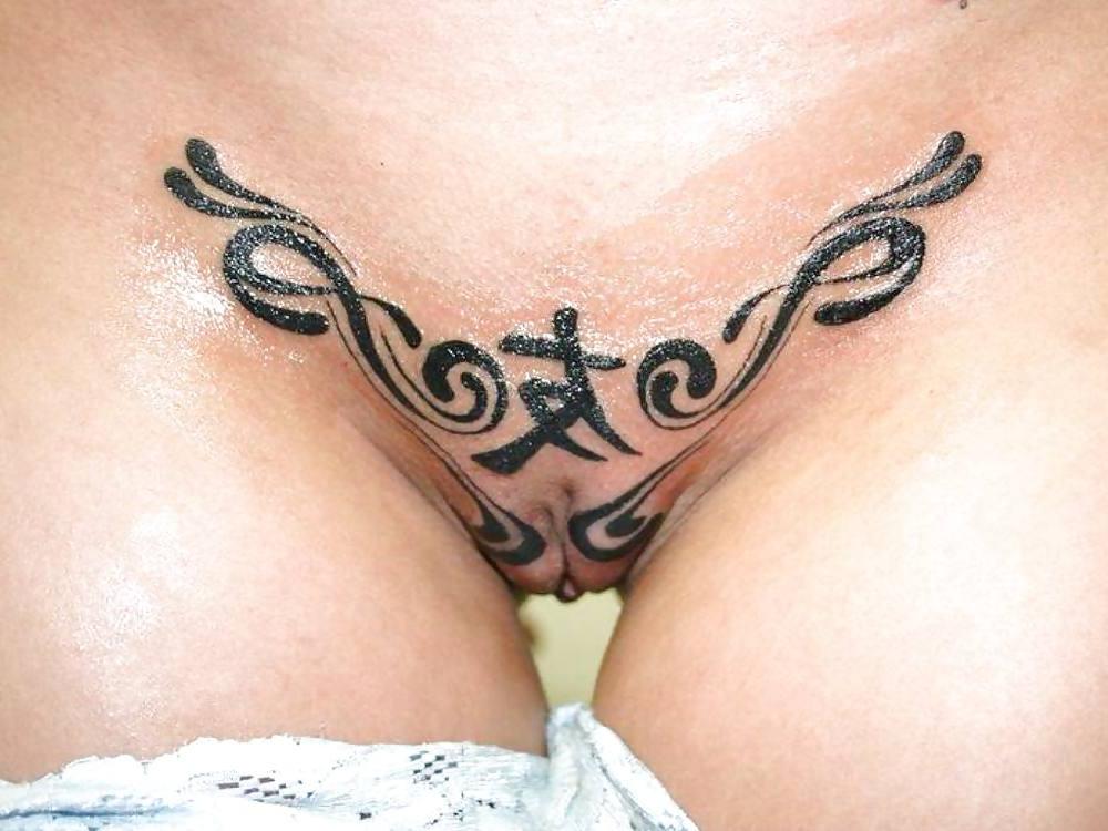25P Moshe Loves Pussy Art