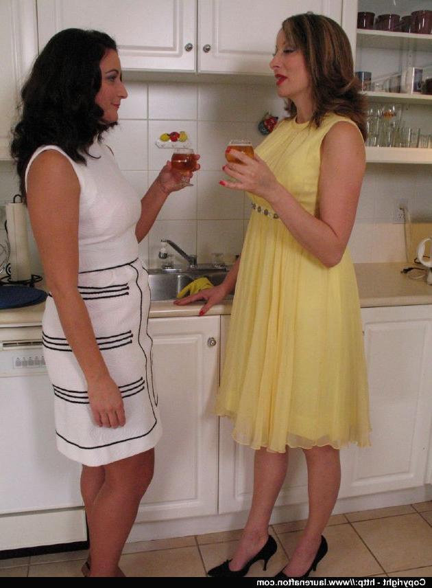10P Horny mature lesbians kissing and caressing each other in the kitchen