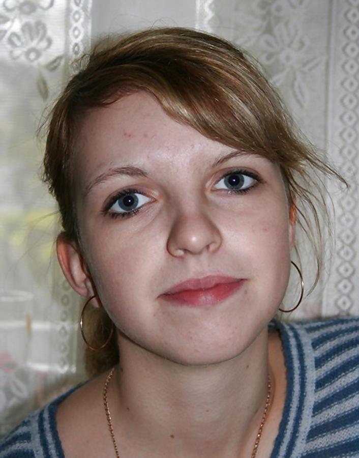 10P Cute Thin Girl!
