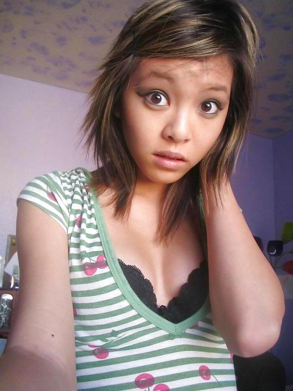 25P Sweet cute teen (non porn)