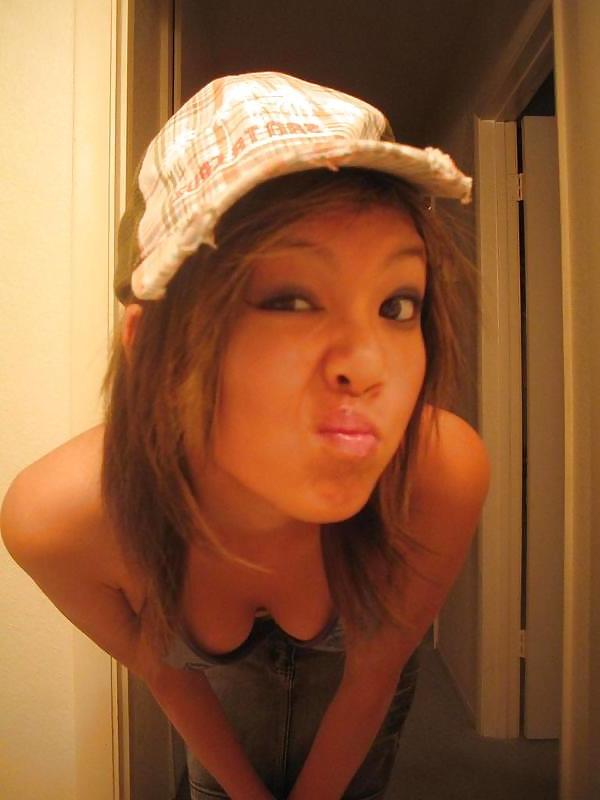 25P Sweet cute teen (non porn)