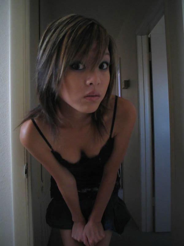 25P Sweet cute teen (non porn)