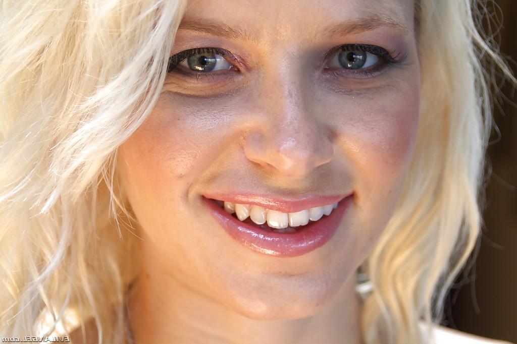 16P Anikka Albrite showcasing her gorgeous ass and juicy love holes