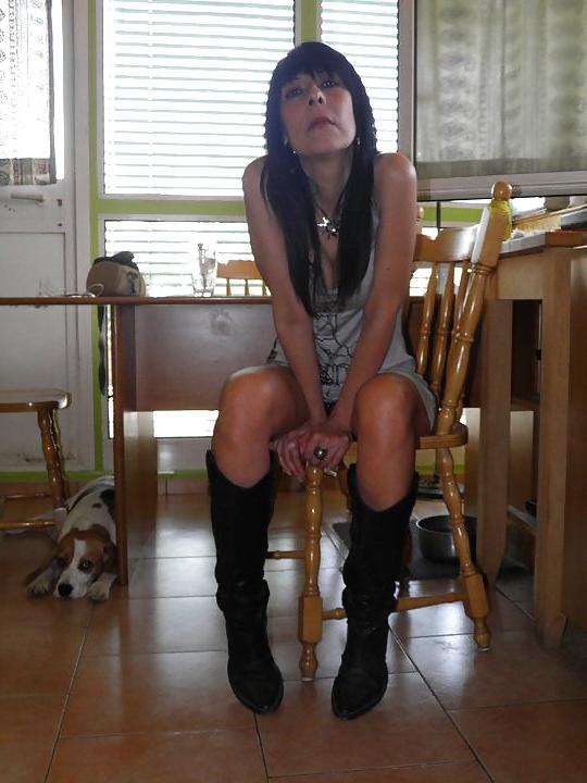 25P Bitch Milf 43yo - part two