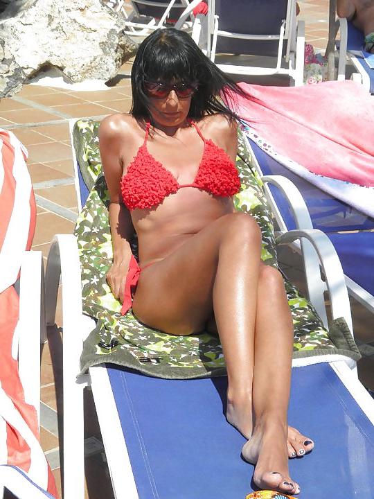 25P Bitch Milf 43yo - part two