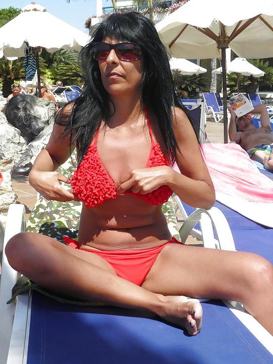 25P Bitch Milf 43yo - part two