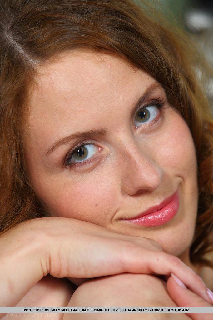 18P Adel P proves that she is a natural redhead in "Pamori"