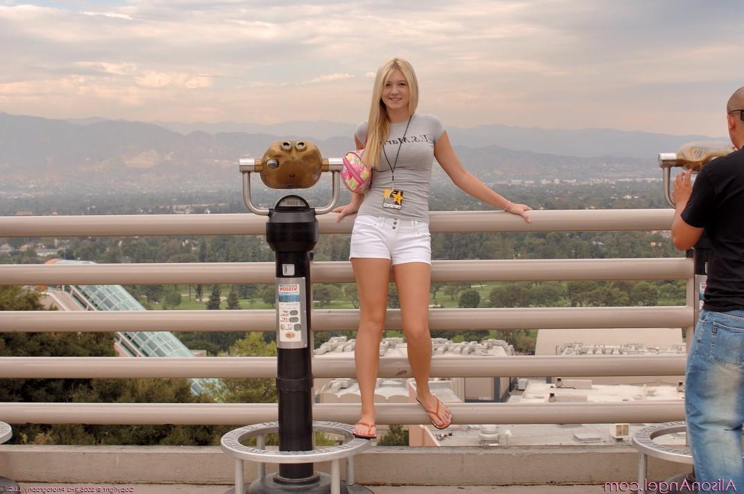 18P Pics of Alison Angel exposing herself in public