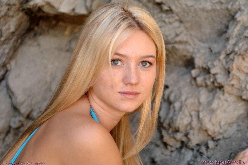 16P Alison Angel getting naughty in public