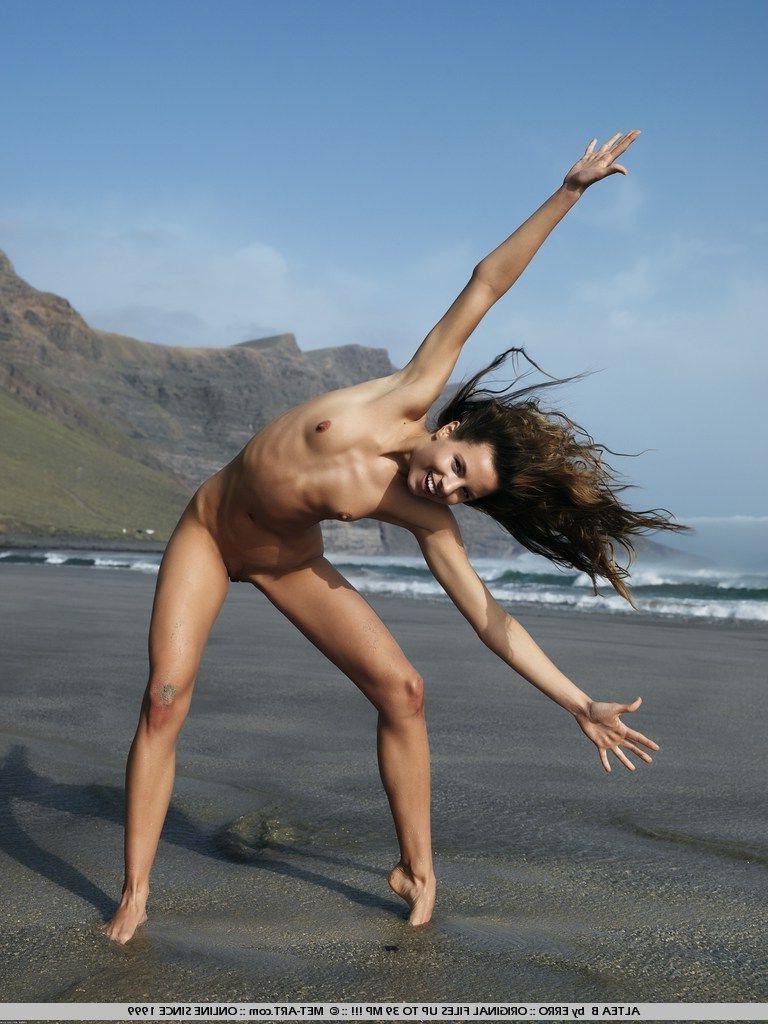 19P Pictures of Altea B naked on a beach